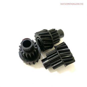 Bánh răng số T4 (15-16 răng) trung gian hộp từ E 600/ 520/ 720/ 723/ 655/ 850/ 656/ 657