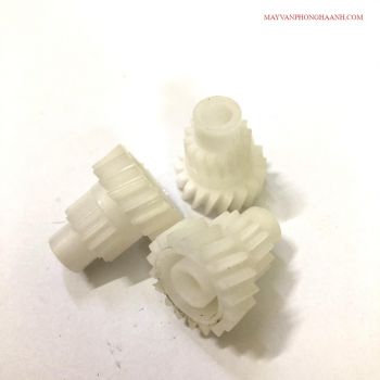 Bánh răng số 103 ( 16 - 18 răng)  trung gian hộp từ E 550/ 650/ 810