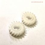 Bánh răng số 205 (17 răng) đầu trục từ E 550/ 520/ 720/ 723