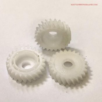 Bánh răng số 37 (24 răng) trung gian hộp từ  E 550/ 520/ 600/ 720/ 723/ 555/ 655/ 850/ 656/ 657